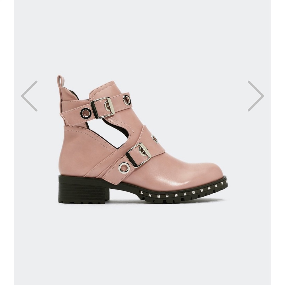 Eyelets Like the Sun Rise Biker Boot